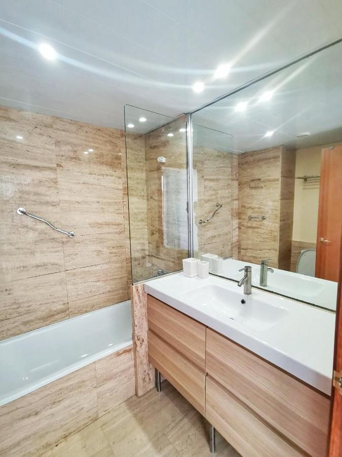 Seafront Apartment In Бланес Экстерьер фото